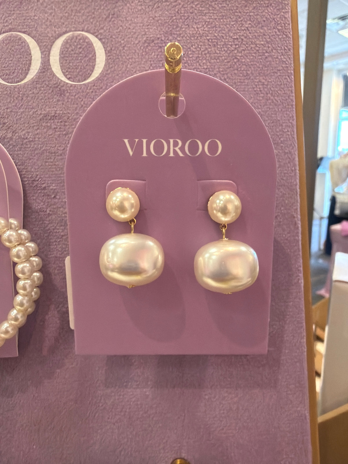 Pebble pearl drop earrings