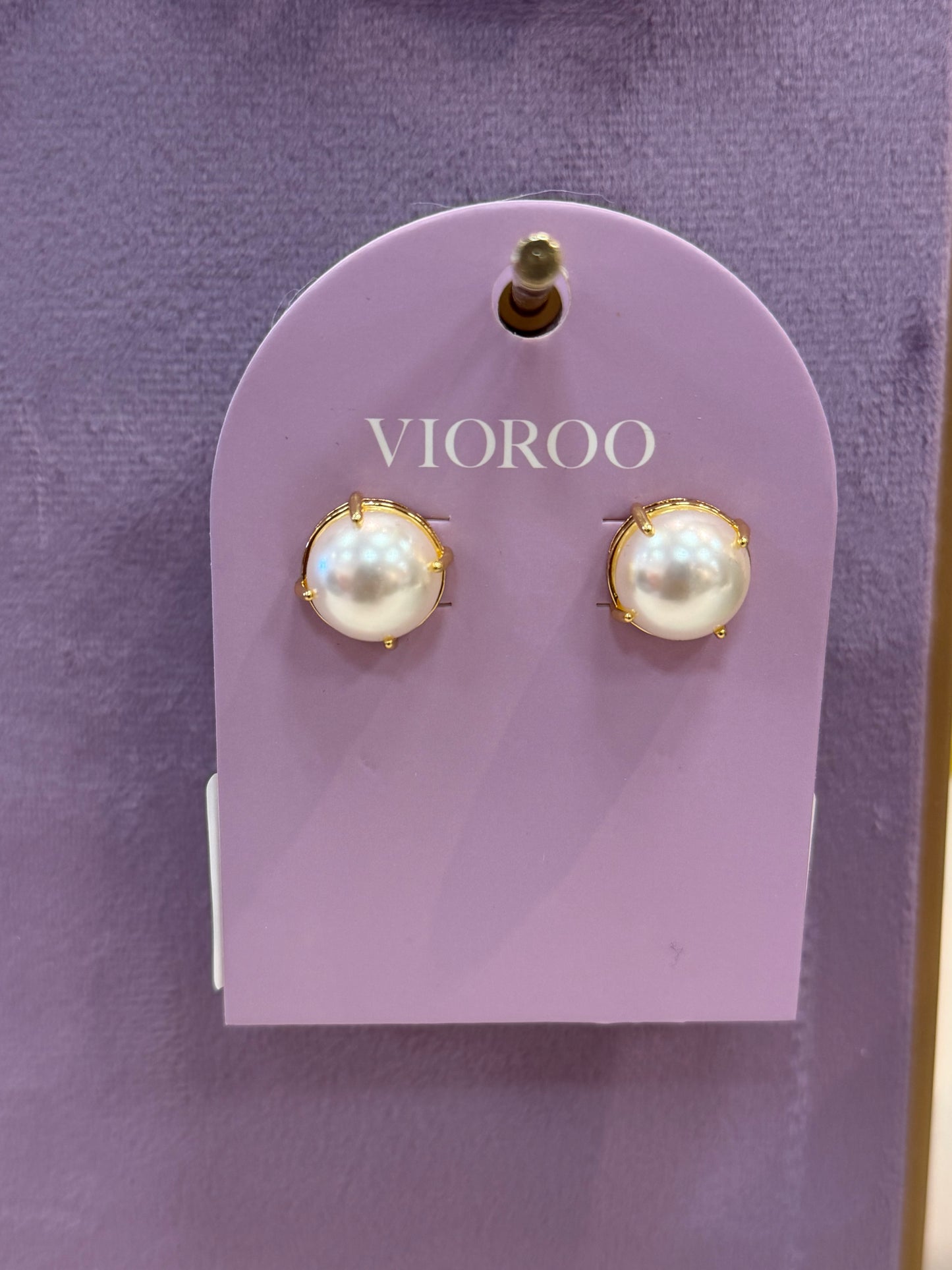 Chunky pearl gold plated earrings