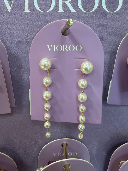 graduated pearl drop earrings