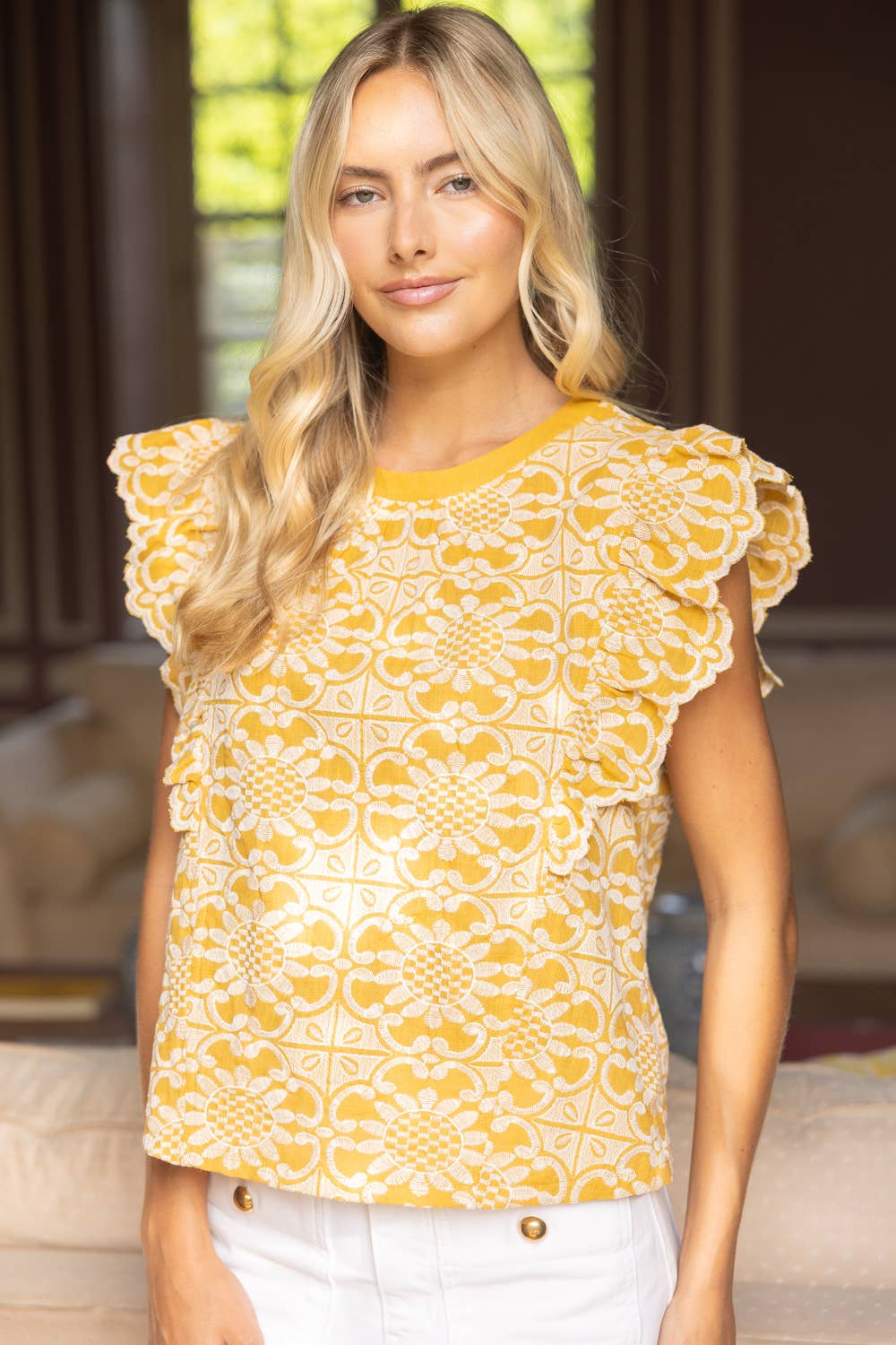VOY - Scallop Ruffle Detail Floral Embroidered Top: Red, S