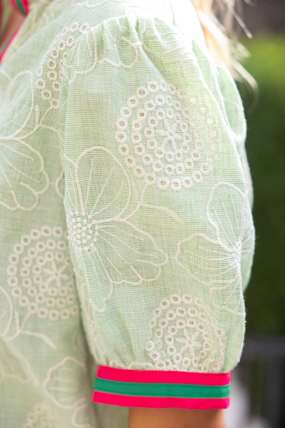VOY - 36696 Color Contrast Bands Floral Embroidered Top: Mint, M