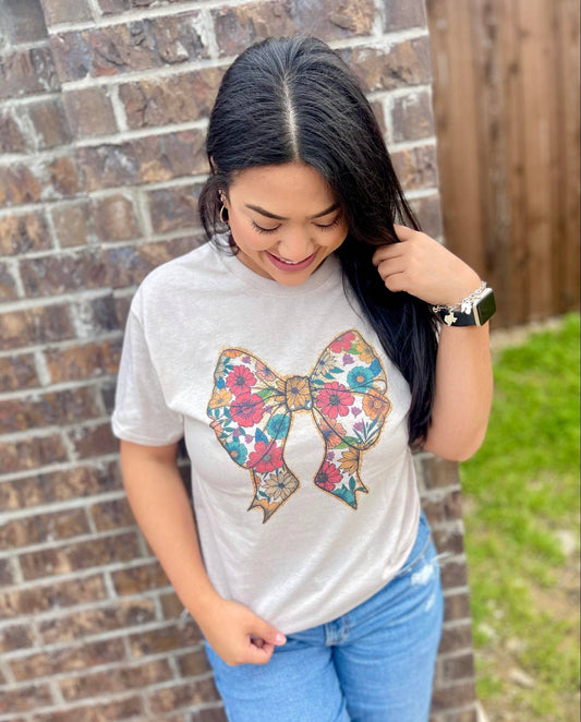 1/2 Penny Wholesale - Floral Bow (T-Shirt): Jerzee Silver, 2X